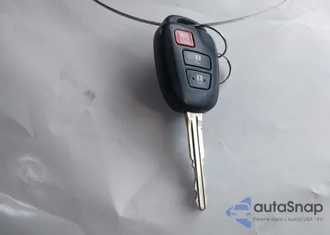 2015 Toyota Rav4 Le z USA, uszkodzony, nr VIN JTMZFREV1FJ032716